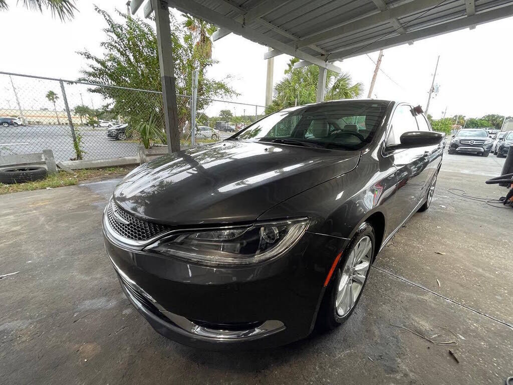 2017 CHRYSLER 200