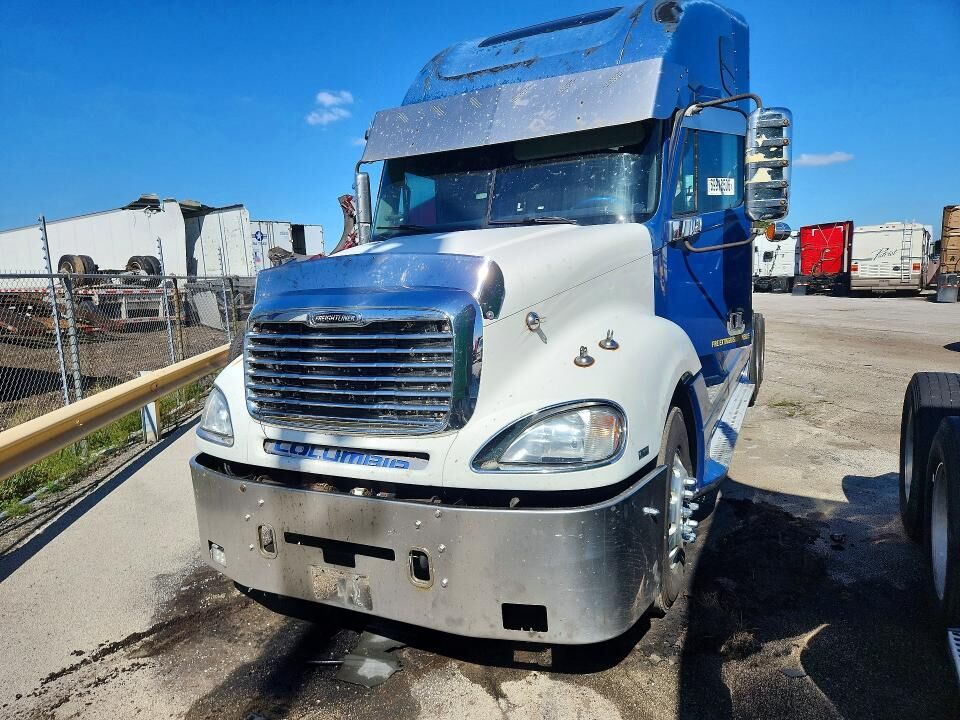 2007 FREIGHTLINER Columbia