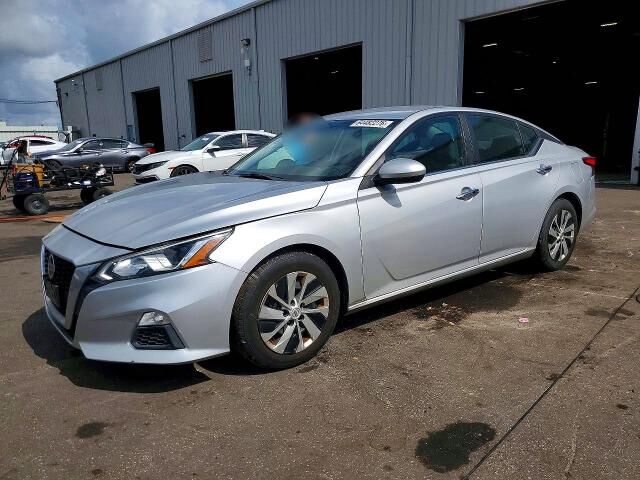 2020 NISSAN Altima