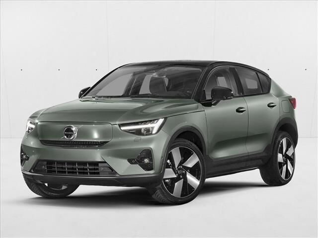 2023 VOLVO C40