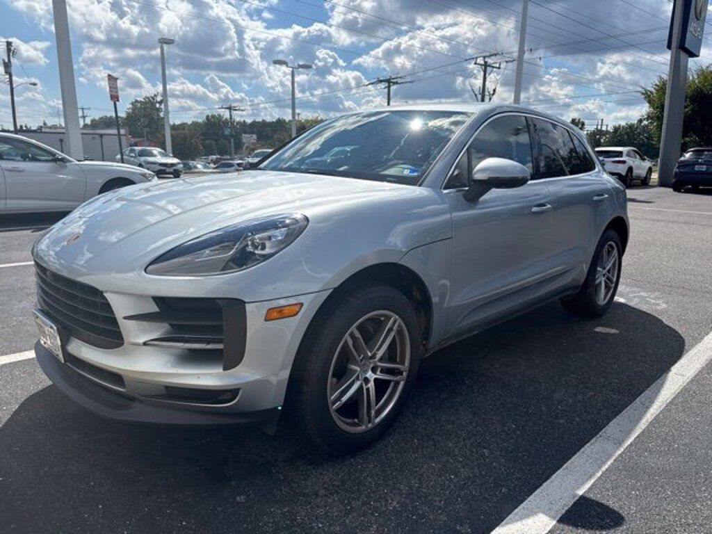 2021 PORSCHE Macan