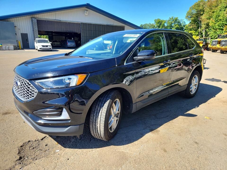 2023 FORD Edge