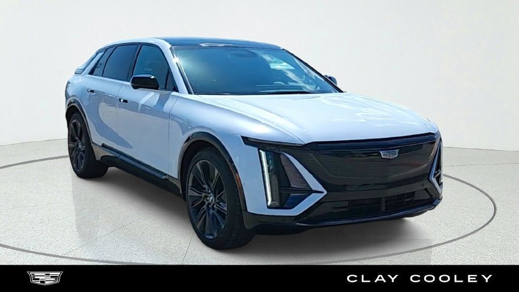 2027 CADILLAC Lyriq