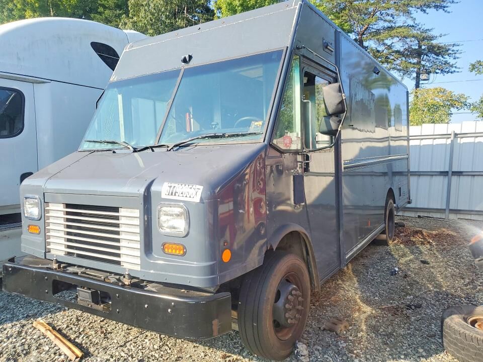 2021 FORD Commercial Chassis