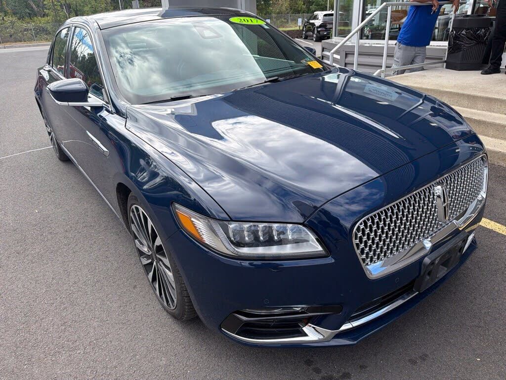 2017 LINCOLN Continental