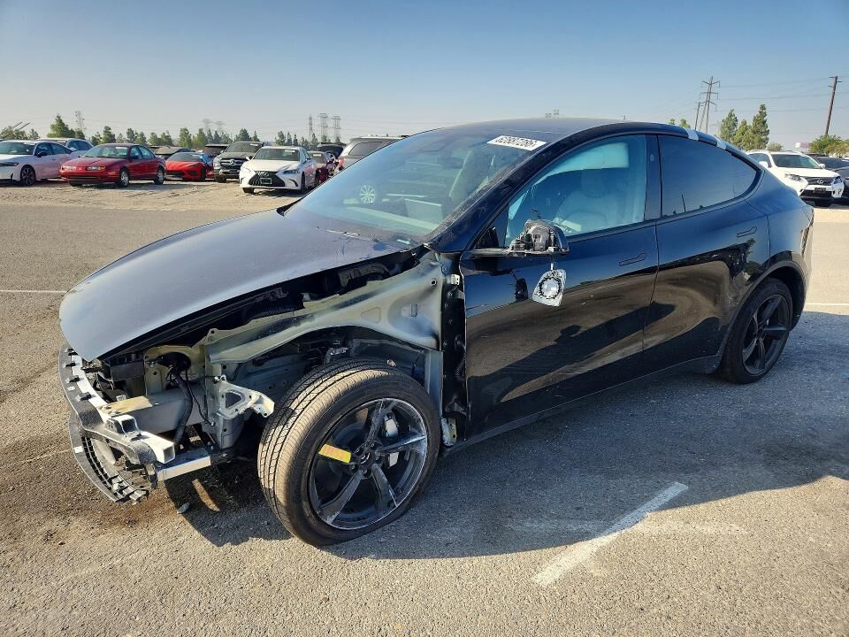 2026 TESLA Model Y