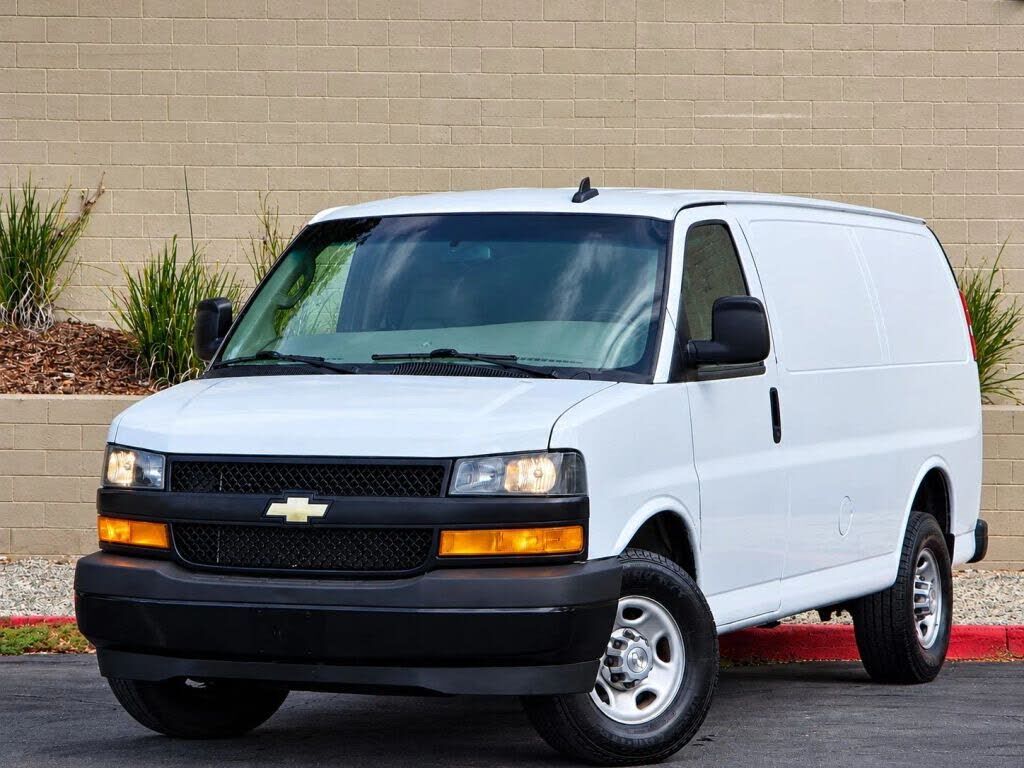 2019 CHEVROLET Express