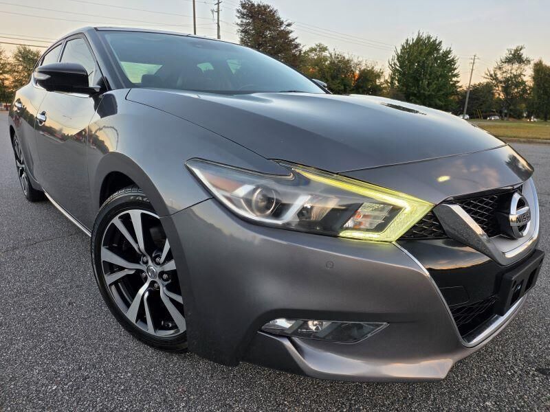 2016 NISSAN Maxima