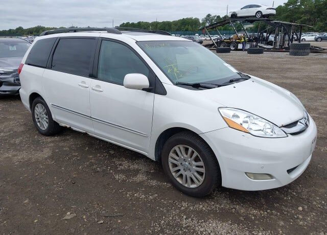 2007 TOYOTA Sienna