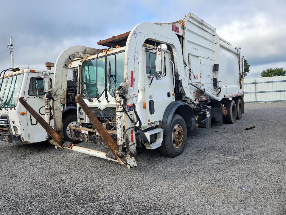 2019 MACK Terrapro