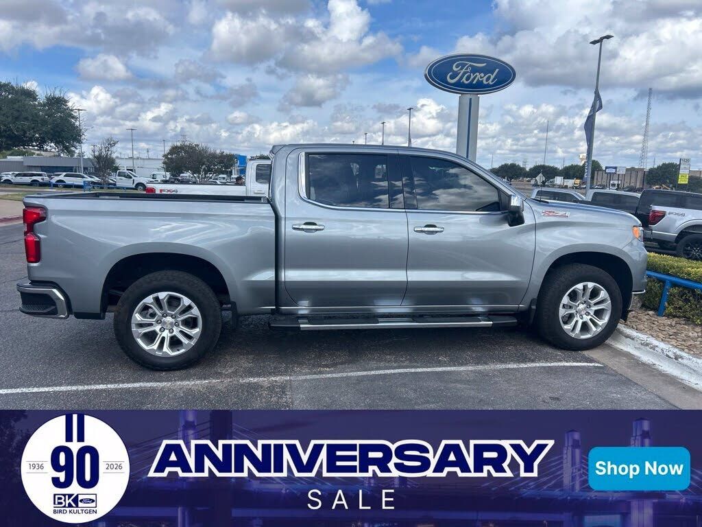 2025 CHEVROLET Silverado