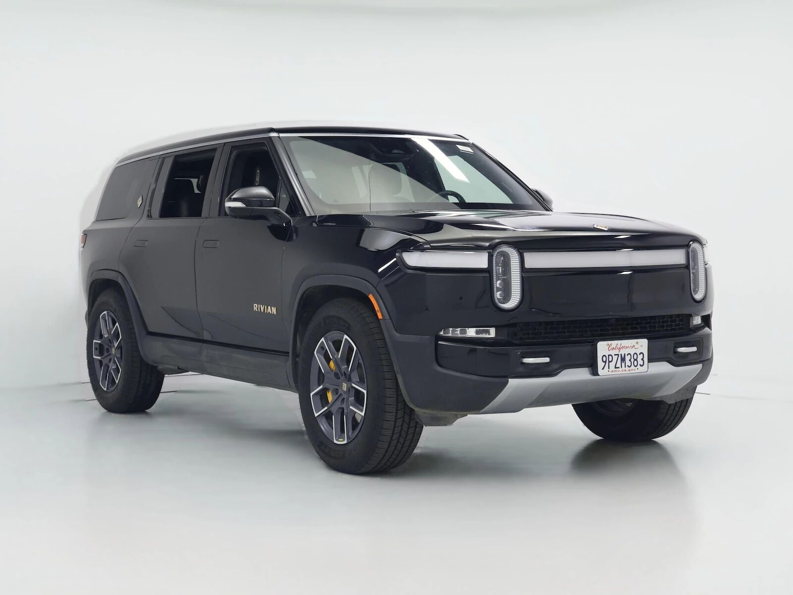 2023 RIVIAN R1S