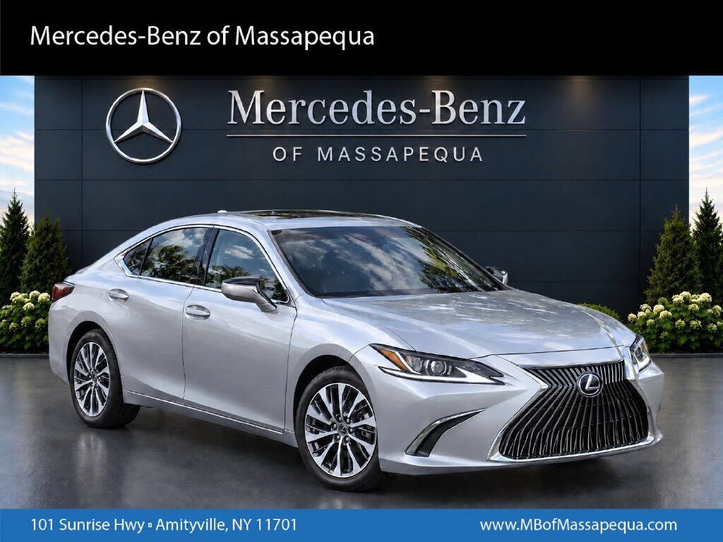 2019 LEXUS ES