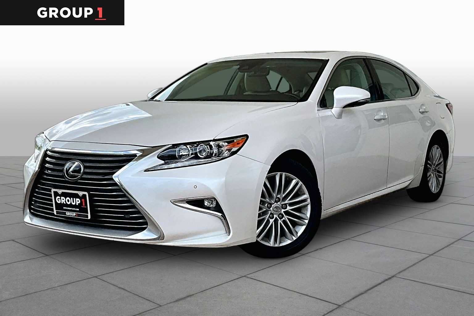 2017 LEXUS ES