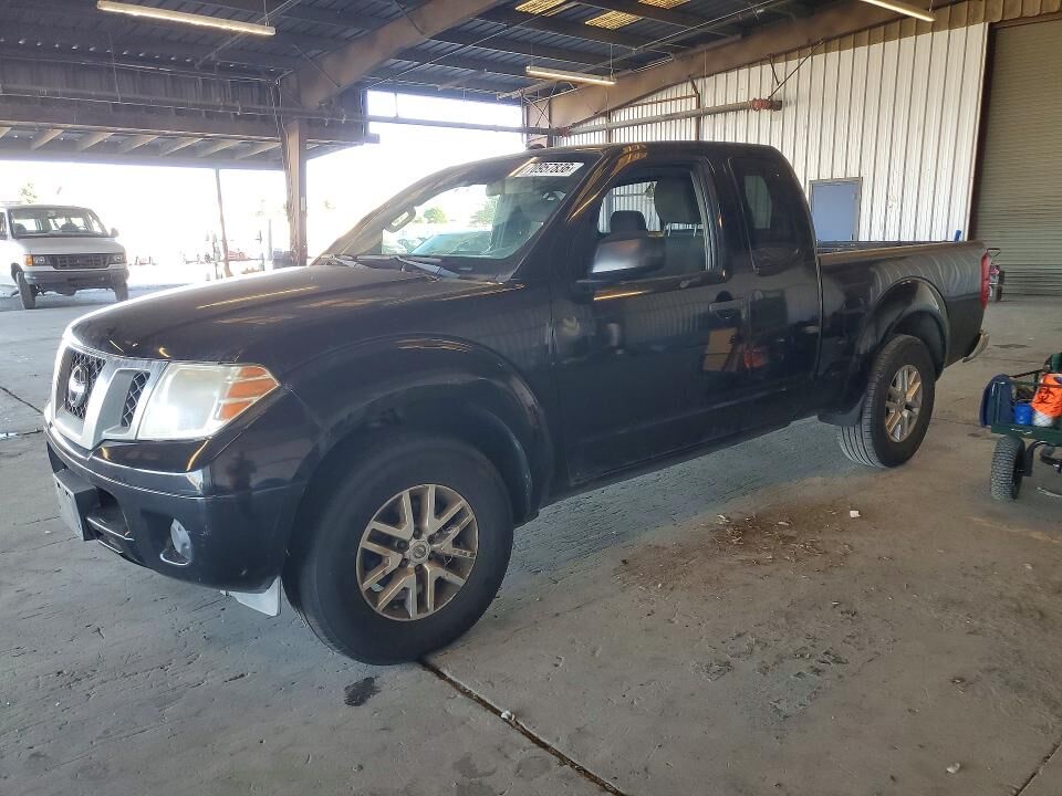 2015 NISSAN Frontier