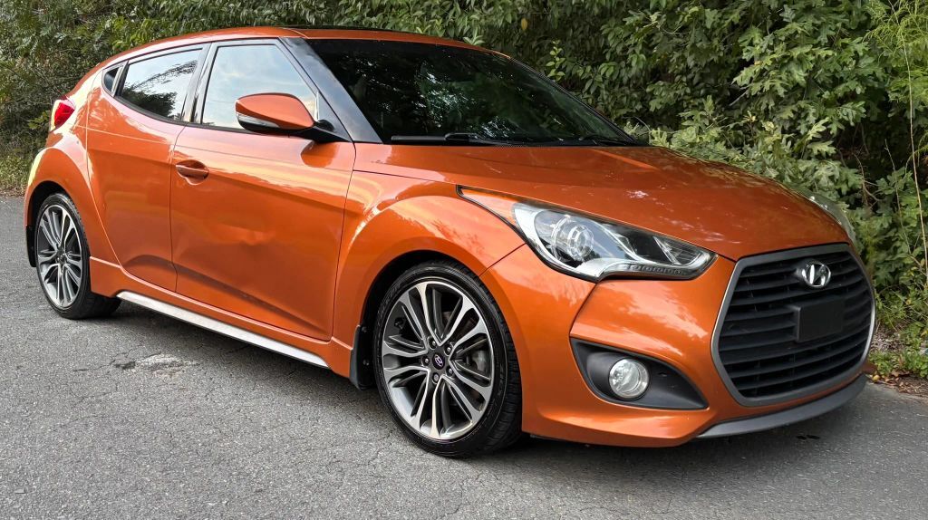 2016 HYUNDAI Veloster
