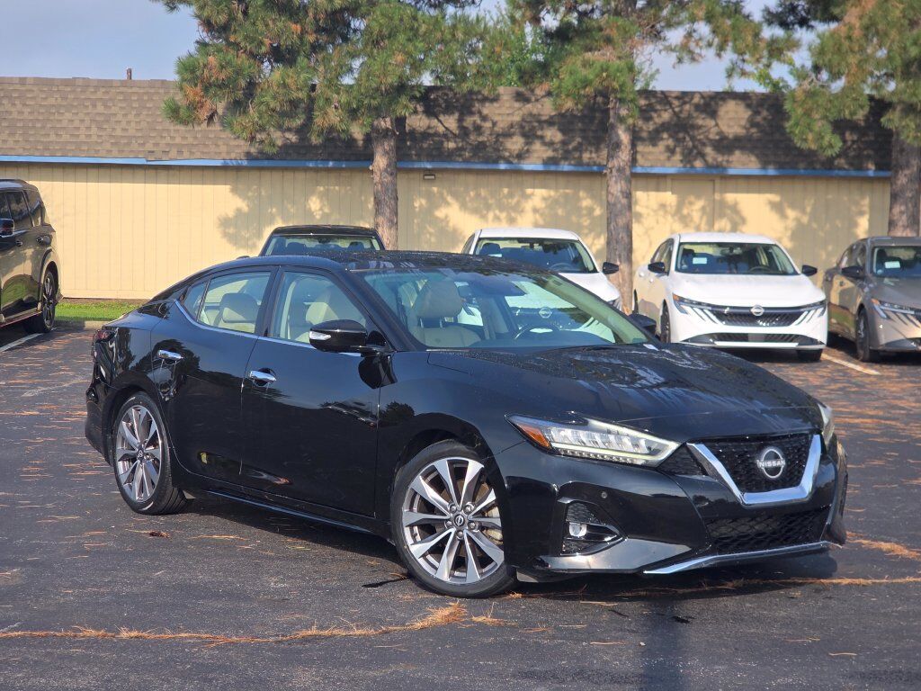 2023 NISSAN Maxima