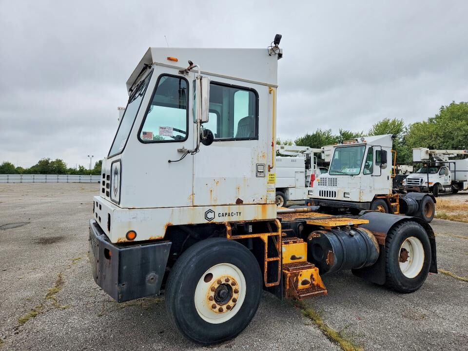 2014 CAPACITY TRUCKS TJ7000