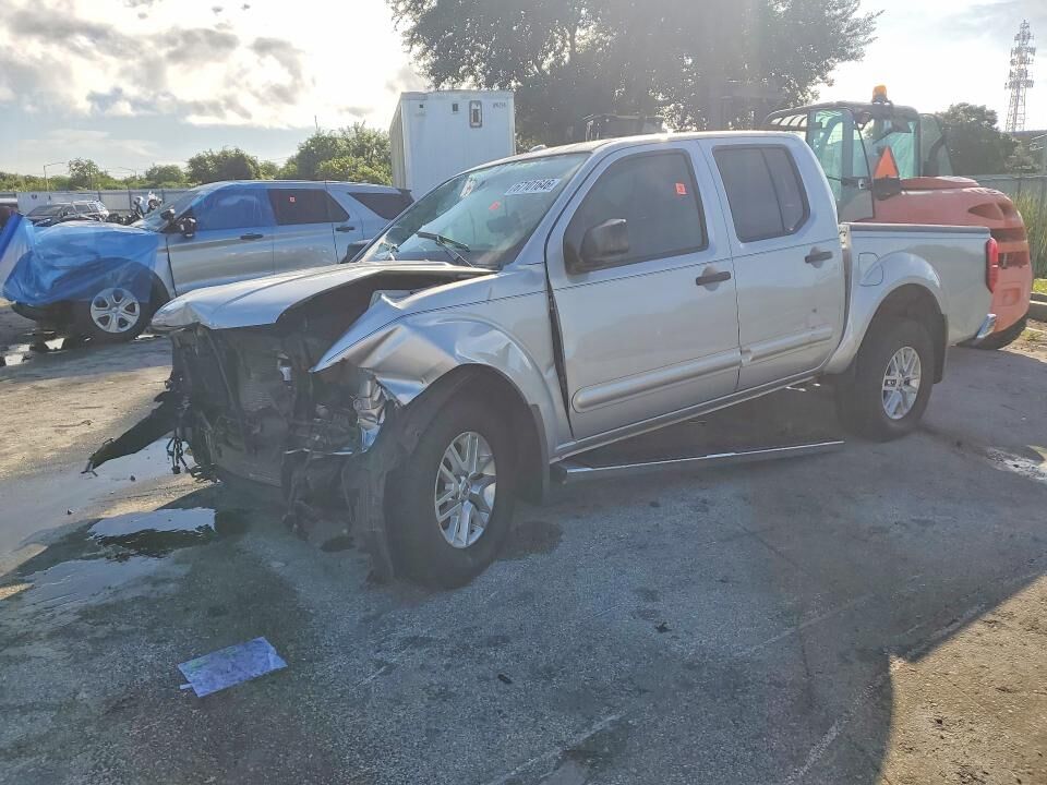 2015 NISSAN Frontier