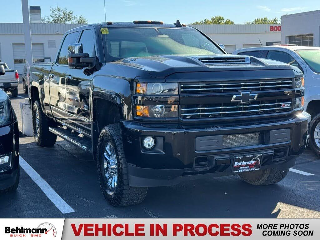 2017 CHEVROLET Silverado