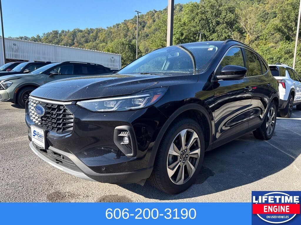 2024 FORD Escape