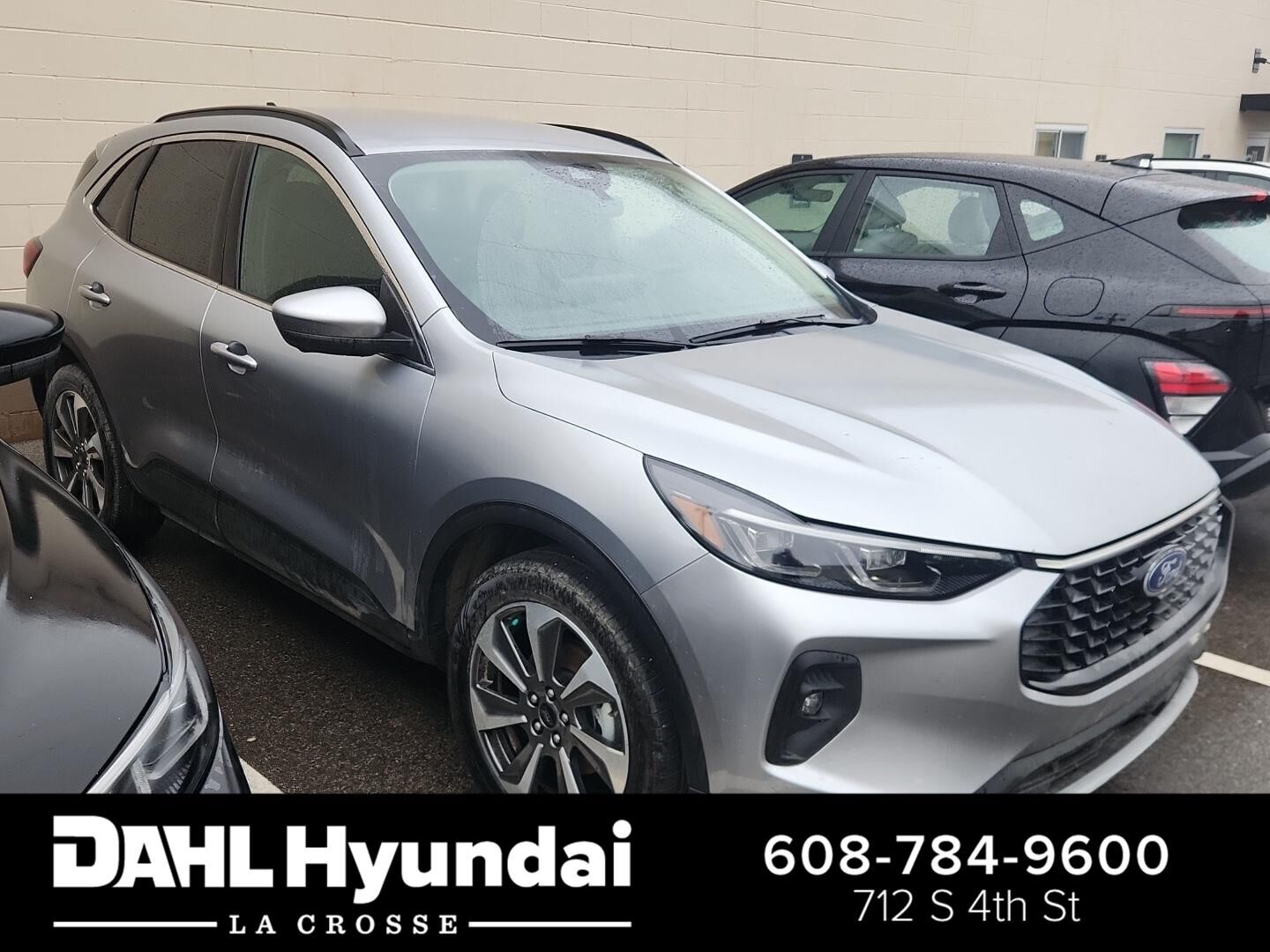 2024 FORD Escape