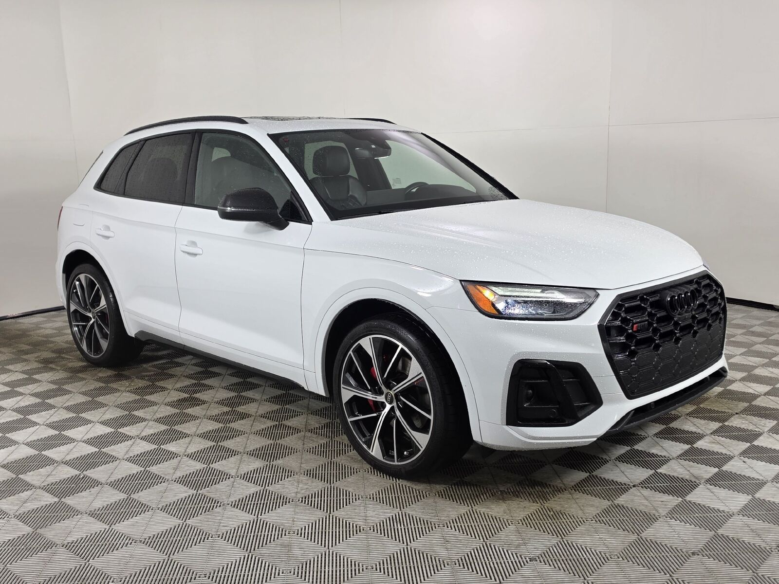 2024 AUDI SQ5
