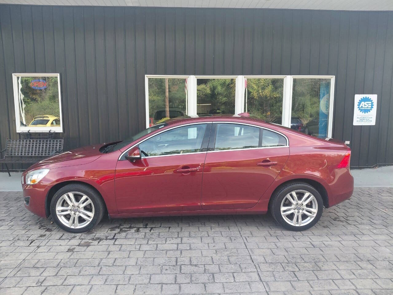 2013 VOLVO S60