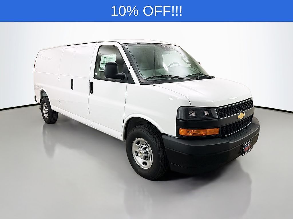 2026 CHEVROLET Express