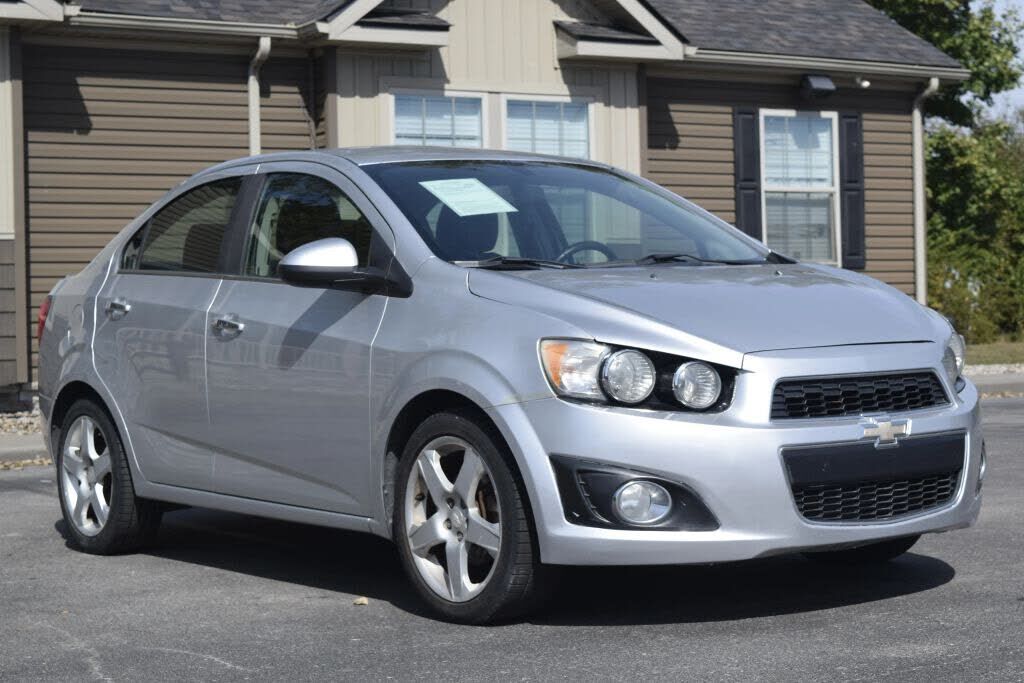 2015 CHEVROLET Sonic