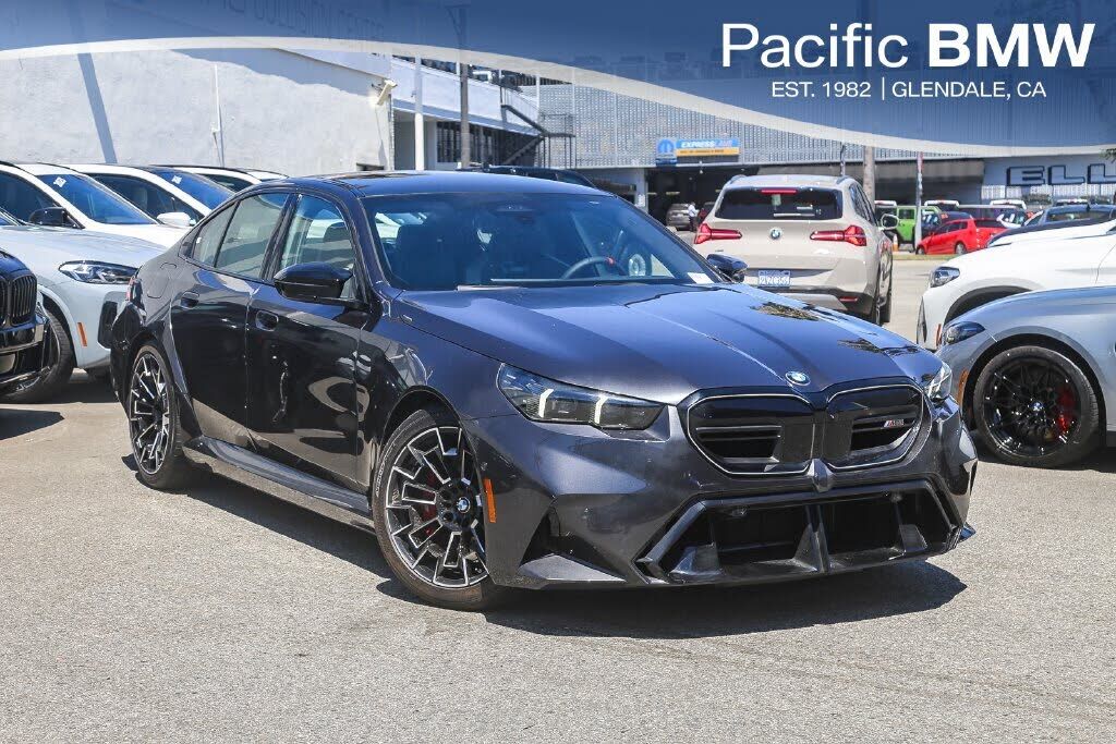 2026 BMW M5