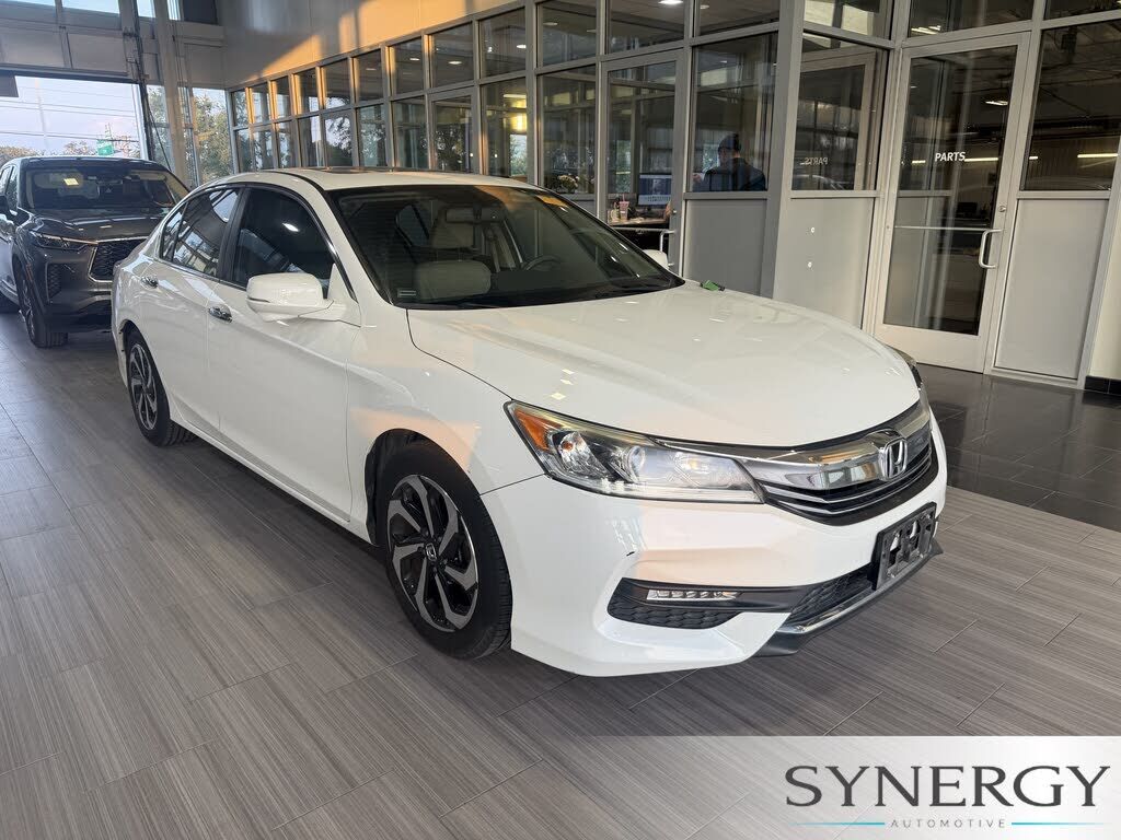 2017 HONDA Accord