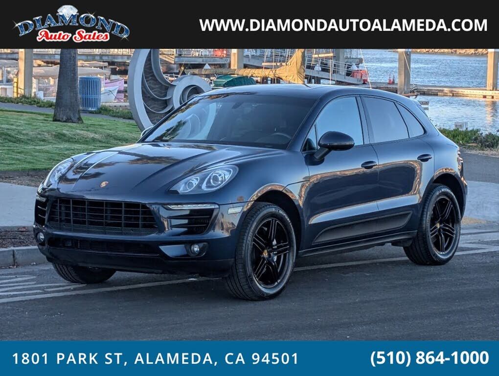 2015 PORSCHE Macan