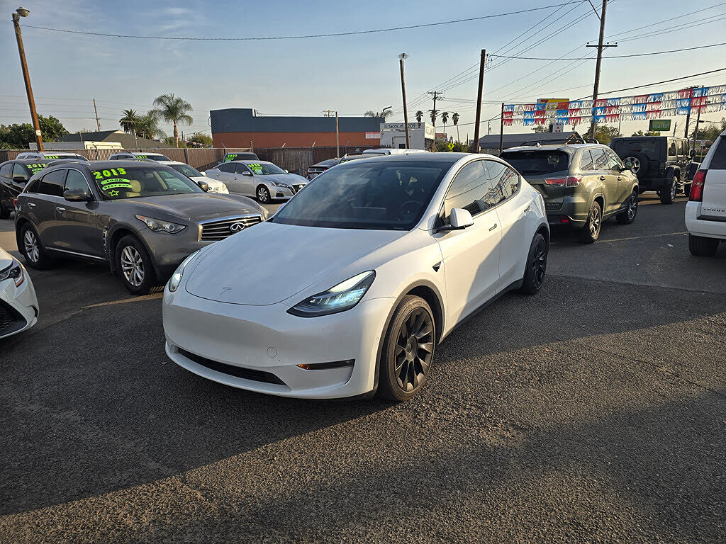 2021 TESLA Model Y