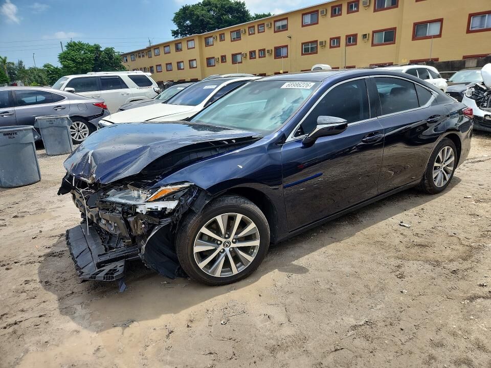 2019 LEXUS ES