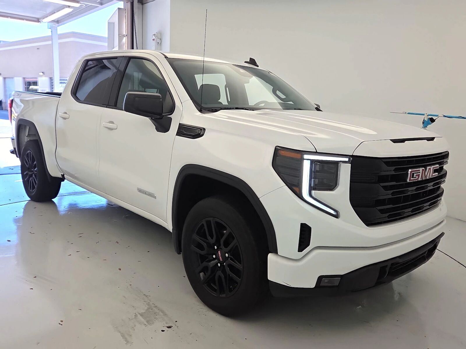 2024 GMC Sierra