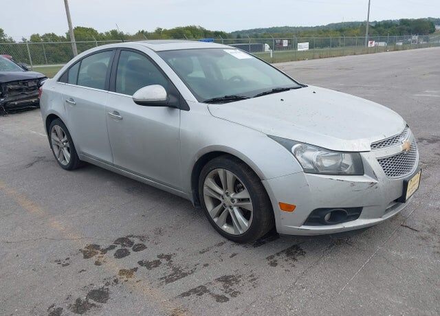 2011 CHEVROLET Cruze