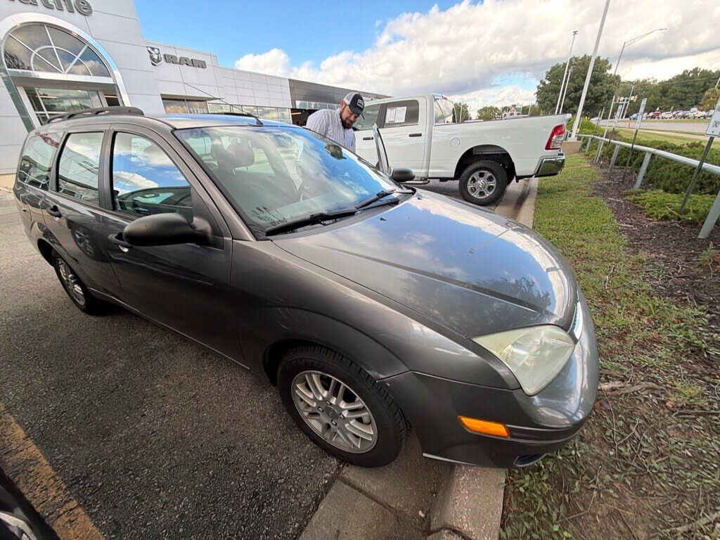 2005 FORD Focus