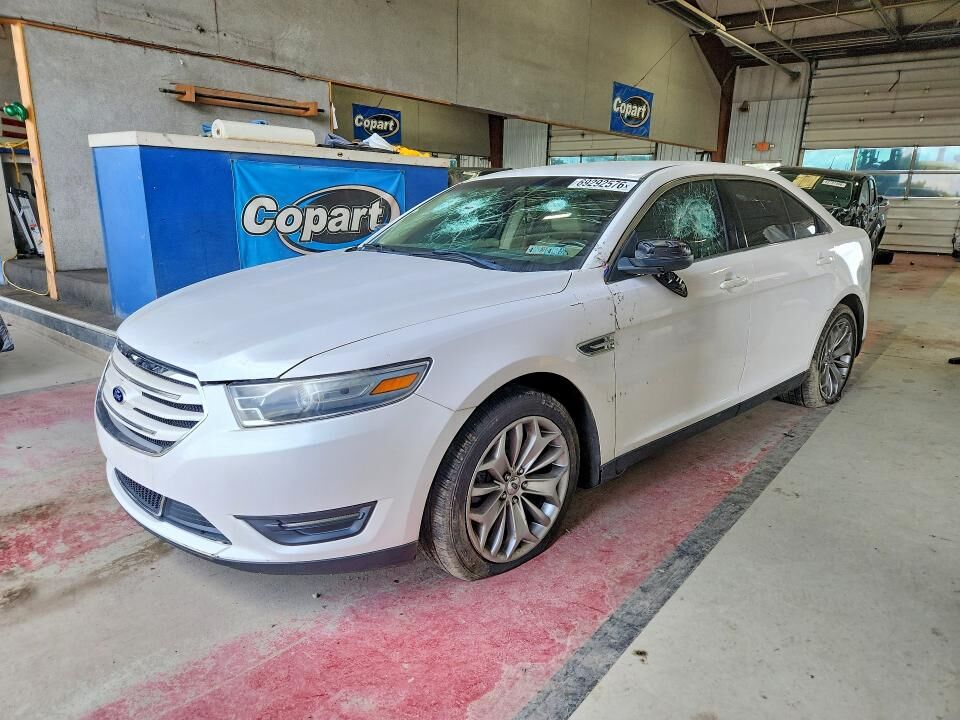 2013 FORD Taurus