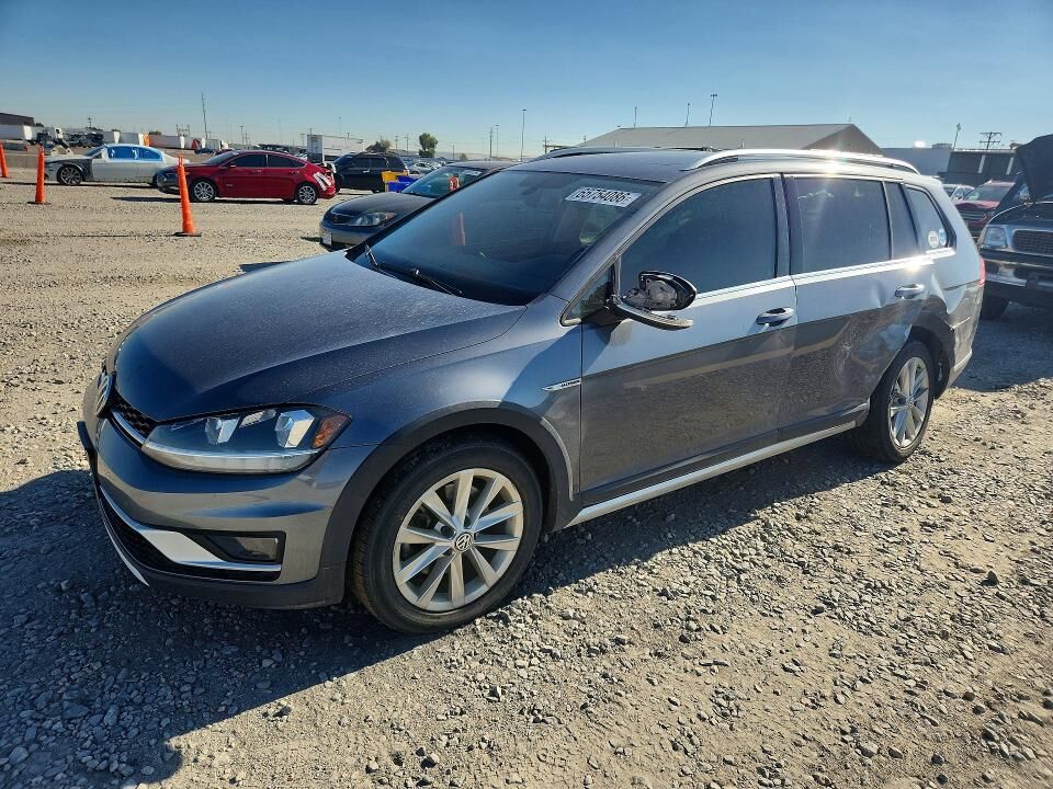 2018 VOLKSWAGEN Golf Alltrack