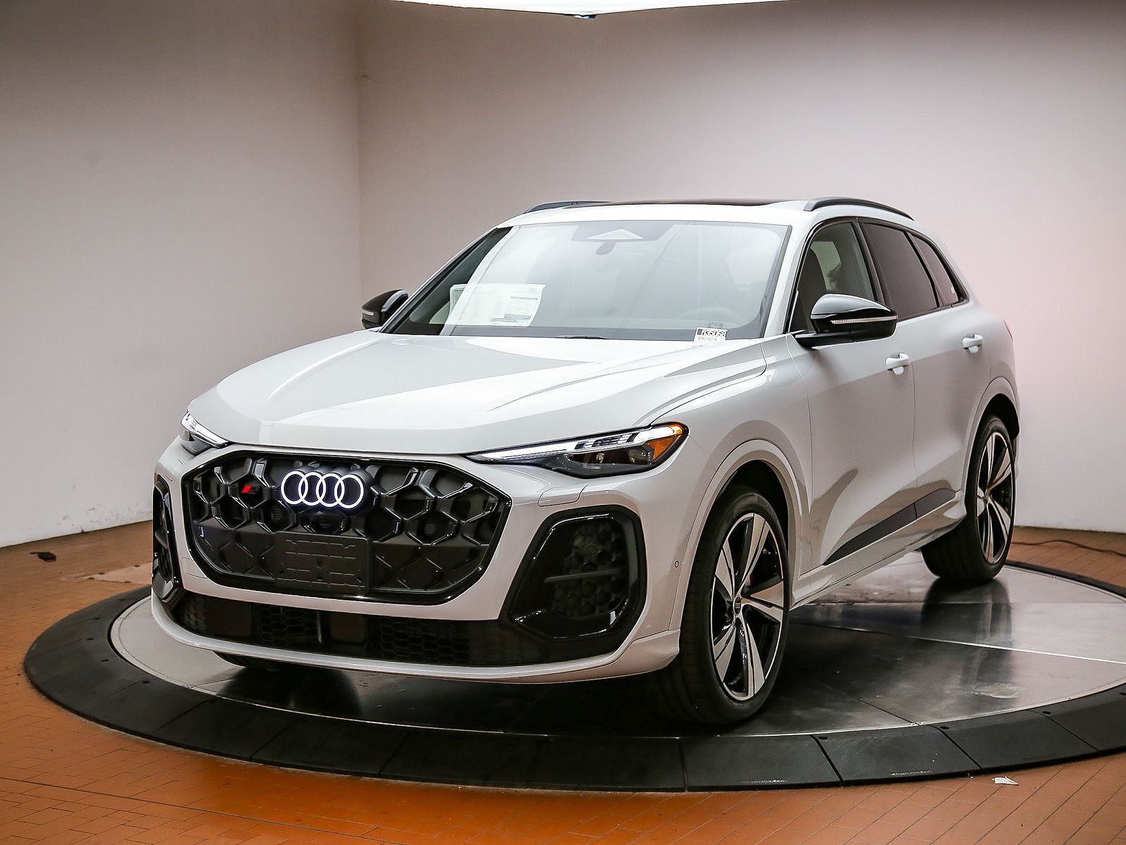 2026 AUDI SQ5