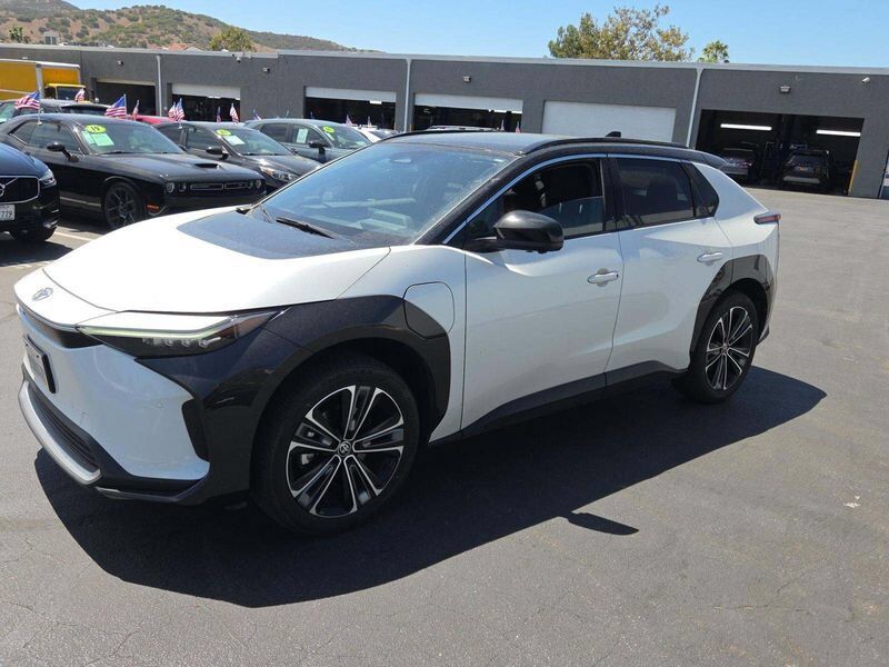 2023 TOYOTA bZ4X