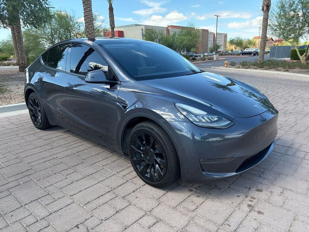 2021 TESLA Model Y