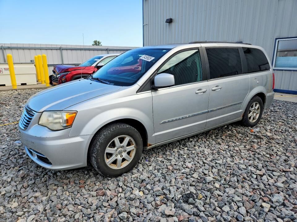 2011 CHRYSLER Town and Country