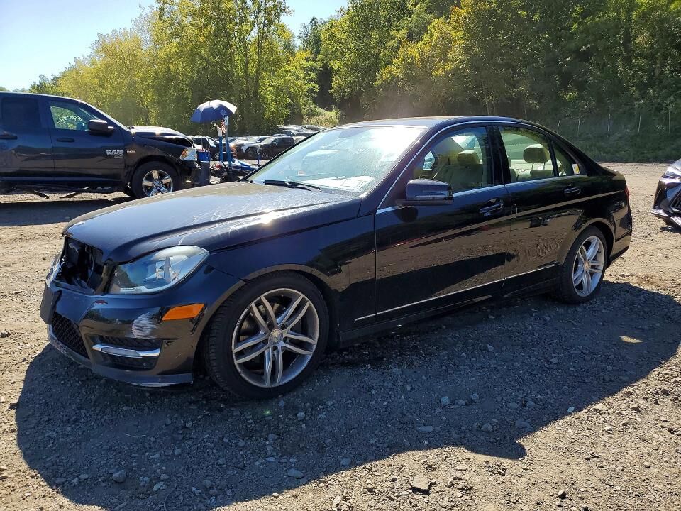 2012 MERCEDES-BENZ C-Class