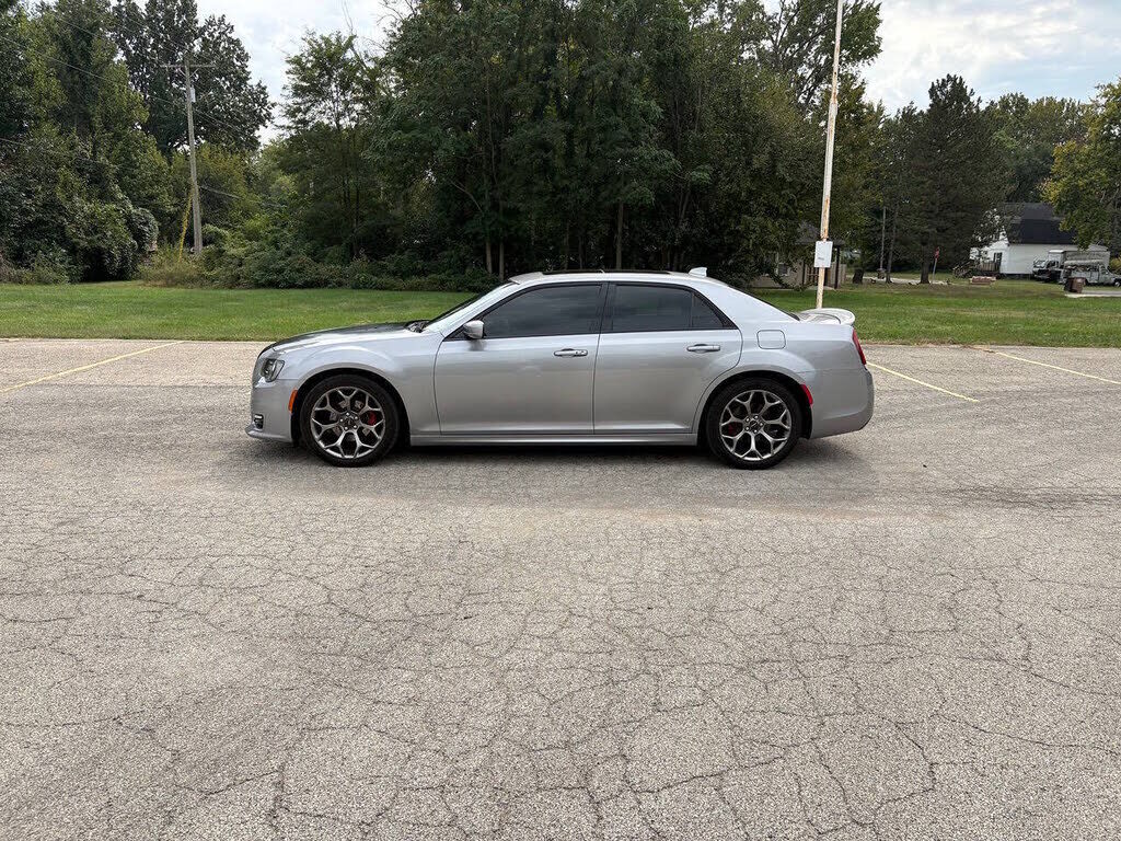 2017 CHRYSLER 300