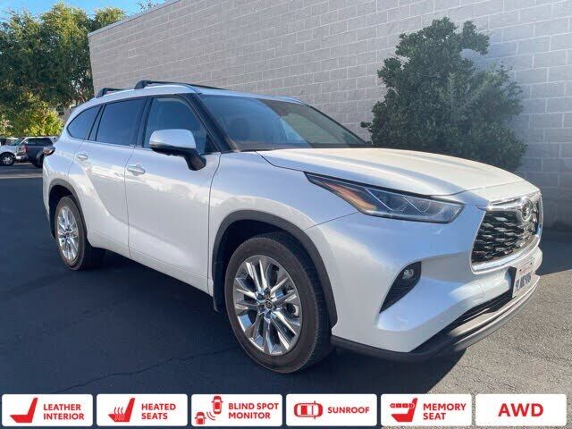 2024 TOYOTA Highlander