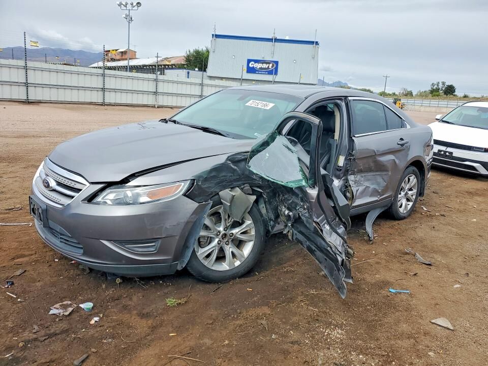 2012 FORD Taurus