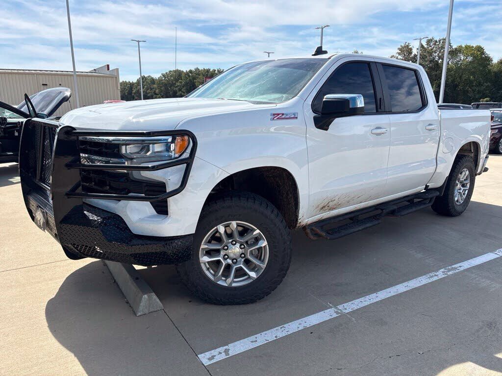 2023 CHEVROLET Silverado