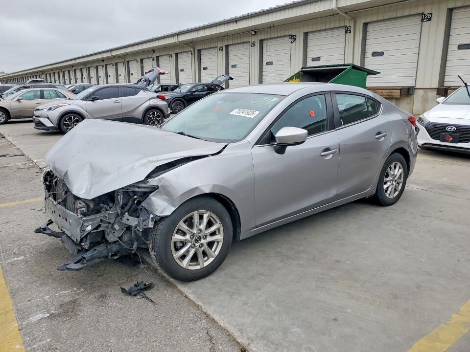 2016 MAZDA Mazda3